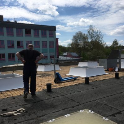 Dienstag, 16. Mai 2017: Hausmeister Kulbacki bei der Inspektion